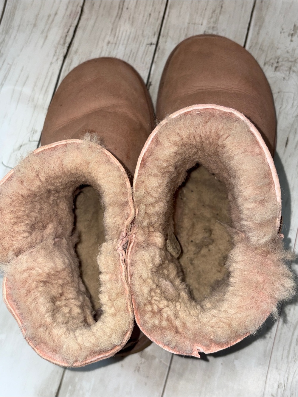UGG Pink Suede Shearling Ankle Boots pre owned - Picture 5 of 8